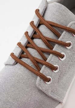 Pier One Unisex - Sneakers Laag - Light Grey 11 Pier One Unisex - Sneakers Laag - Light Grey -Dameskleding Winkel 8956e04325d546cdaaf9eb7ba229d6e9