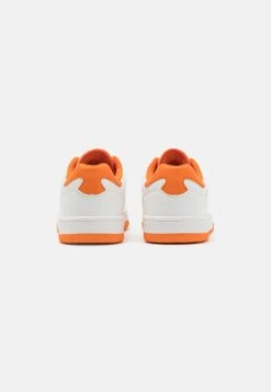 Sneakers Laag - White/Orange 9 Sneakers Laag - White/Orange -Dameskleding Winkel b768a6b6e70c4437b497c334a5073b87