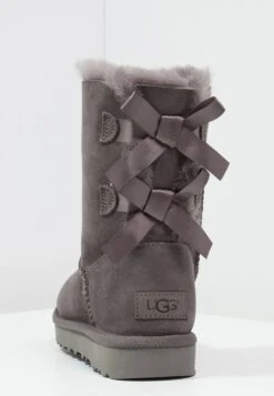 Ugg Bailey Bow - Korte Laarzen - Grey 11 Ugg Bailey Bow - Korte Laarzen - Grey -Dameskleding Winkel cd24d18222c74140b68784fd42681dc1