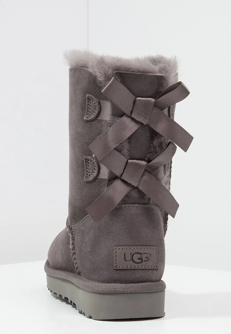 Ugg Bailey Bow - Korte Laarzen - Grey 5 Ugg Bailey Bow - Korte Laarzen - Grey - Afbeelding 5