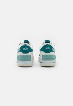 Nike Sportswear W Af1 Shadow - Sneakers Laag - Summit White/Mineral/Industrial Blue/Geode Teal/Sea Glass 9 Nike Sportswear W Af1 Shadow - Sneakers Laag - Summit White/Mineral/Industrial Blue/Geode Teal/Sea Glass -Dameskleding Winkel d2847e1207b24036a5a3553b2948e86b